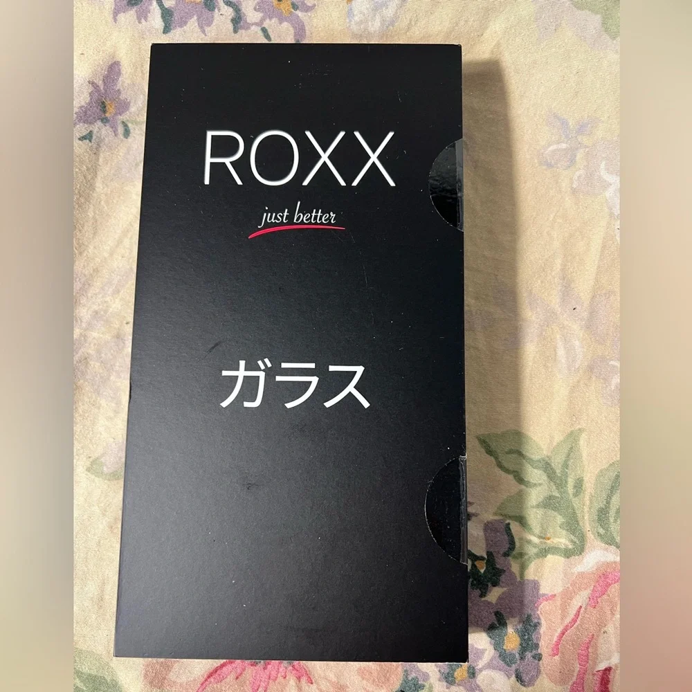 ROXX screen protectors 16 & 16 pro